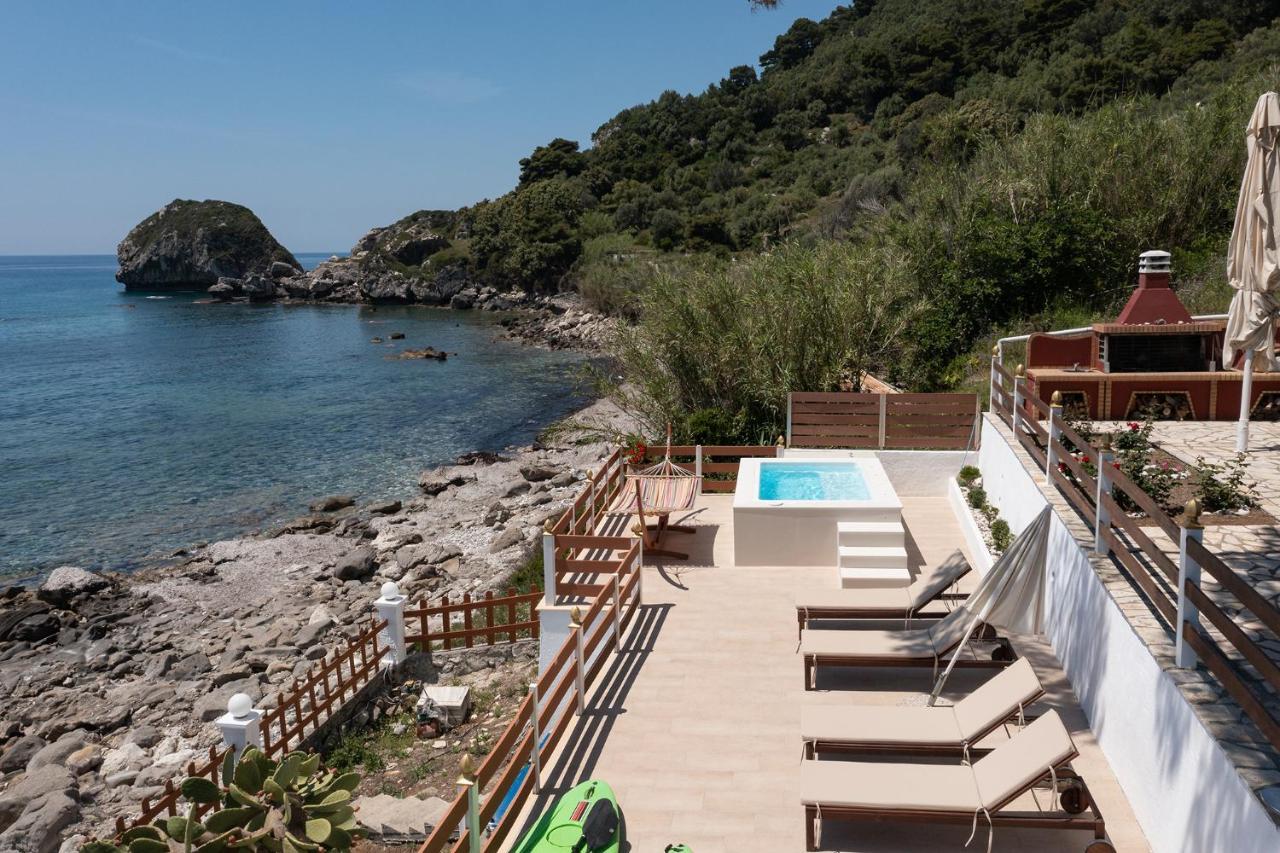 Villa Renata & Villa Filippos With Private Plunge Pool By Konnect Агиос Гордиос Екстериор снимка